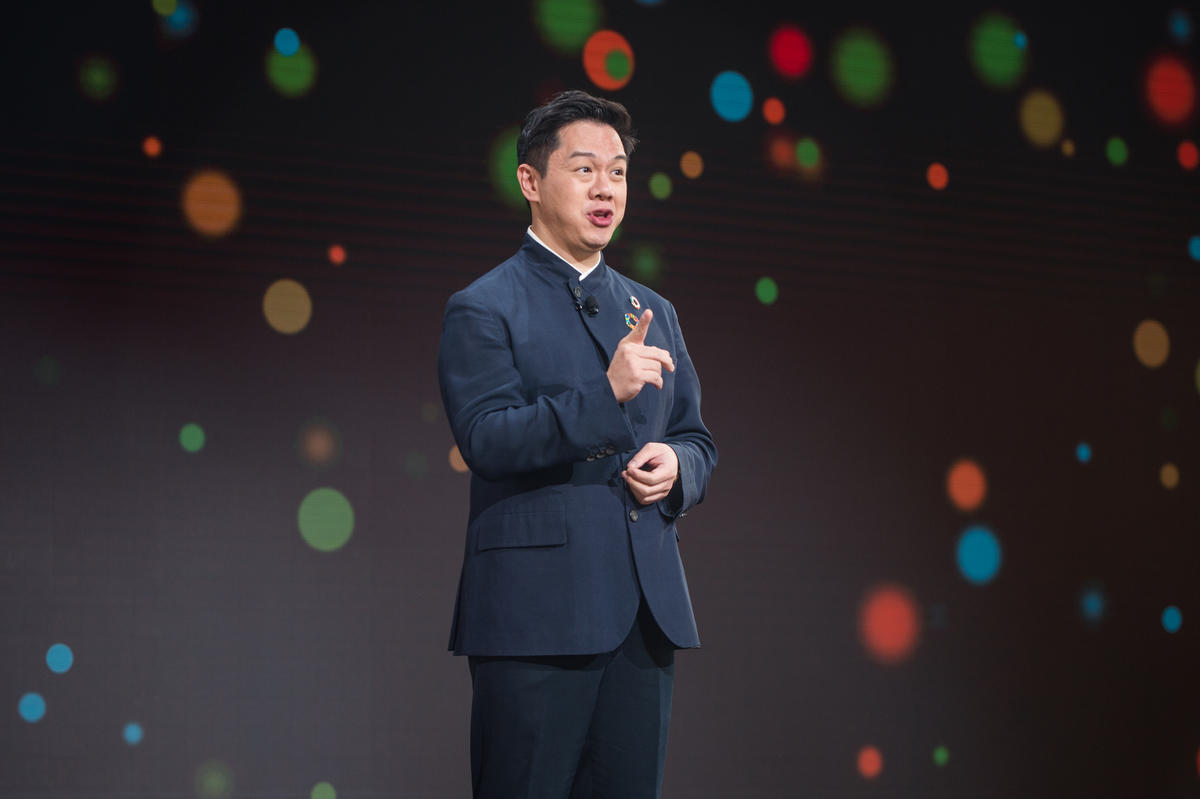 James Chau speaks at Goalkeepers 2019. ©Gates Archive/Mike Lawrence