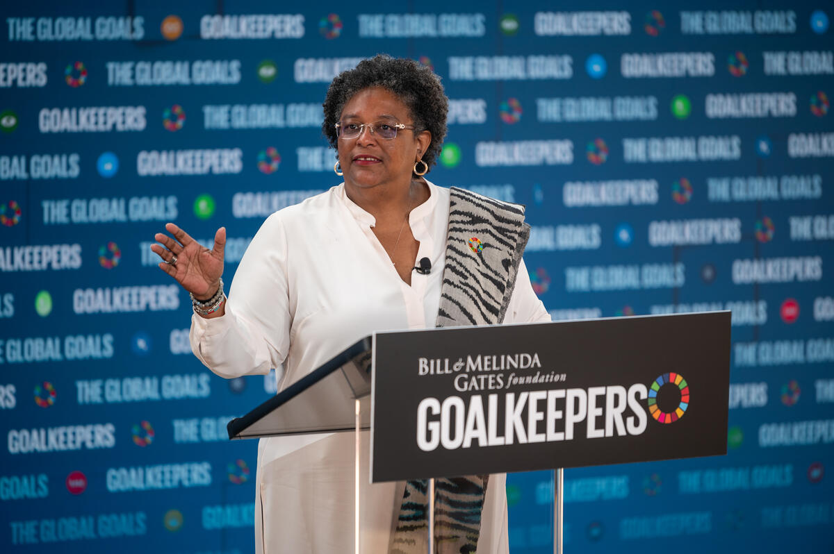 Prime Minister of Barbados Mia Mottley speaks onstage during Goalkeepers 2022 ©Gates Archive/Mike Lawrence